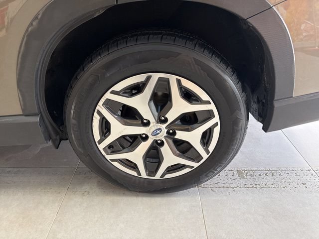 Used 2021 Subaru Forester Premium AWD/4WD image 12