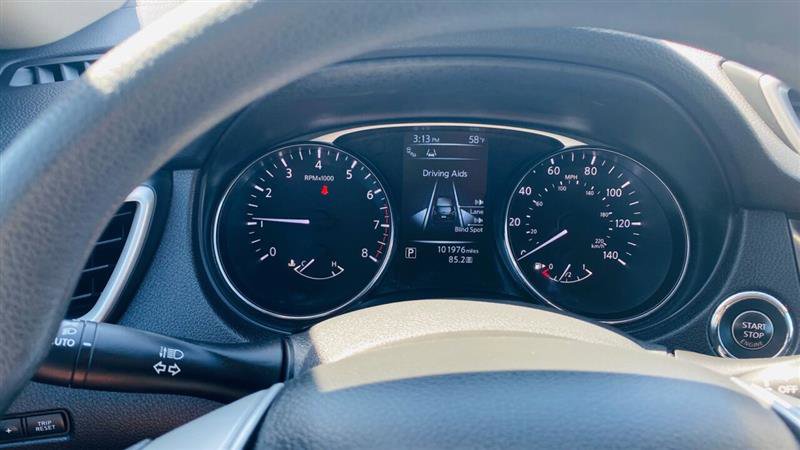 Used 2015 Nissan Rogue SV w/ SV Premium Package image 29