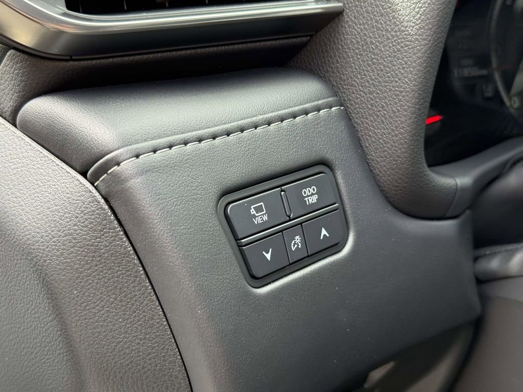 Used 2024 Lexus LX 600 F Sport image 21