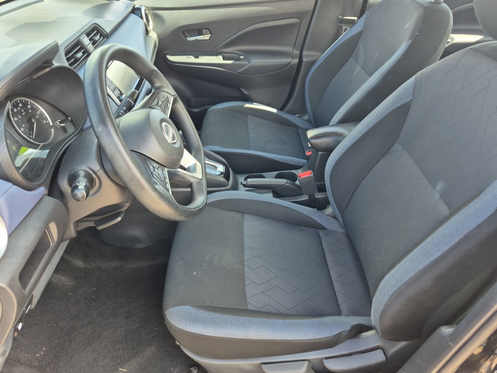 Used 2024 Nissan Versa SV FWD image 17