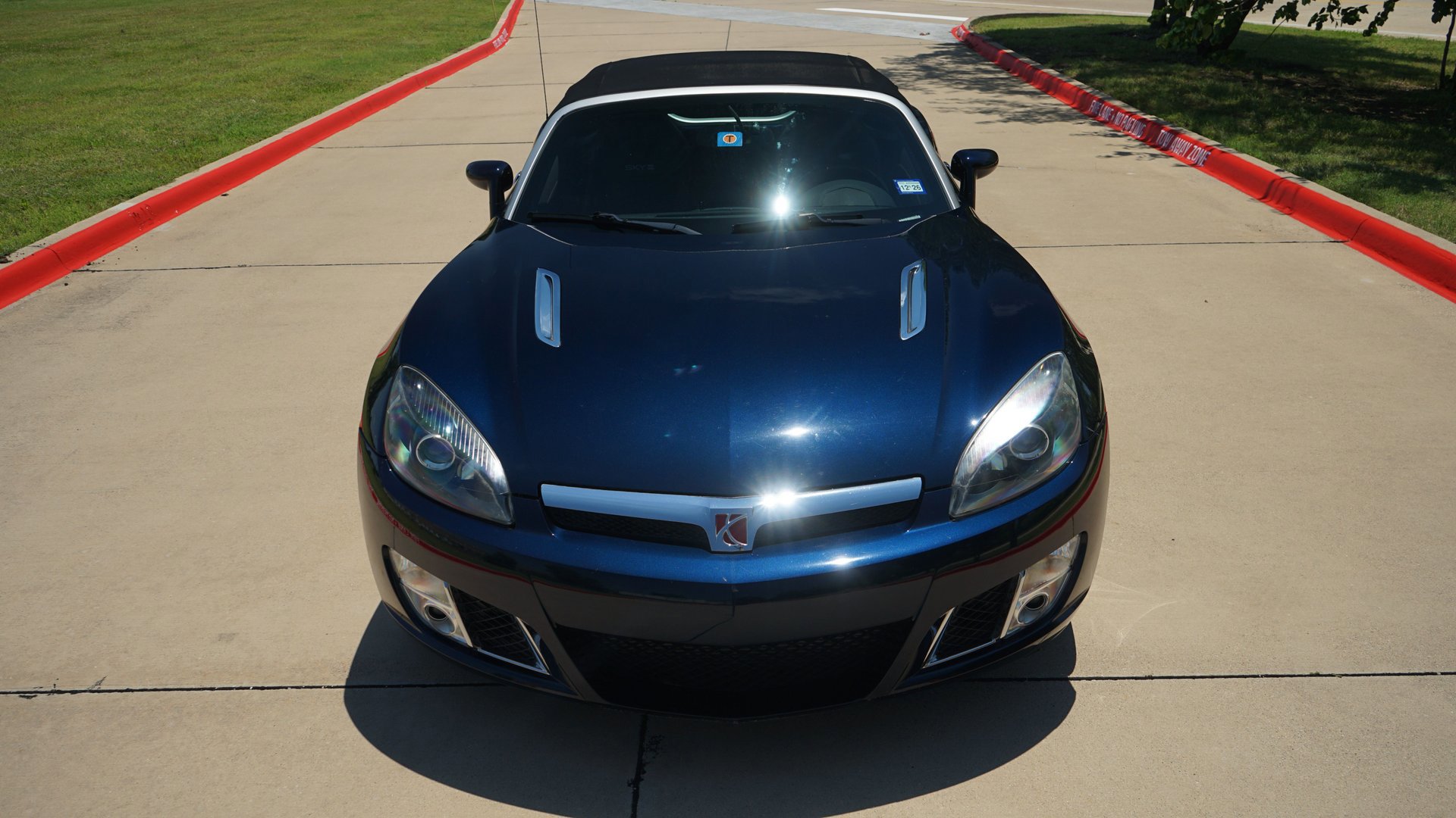 Used 2008 Saturn Sky Red Line RWD image 23