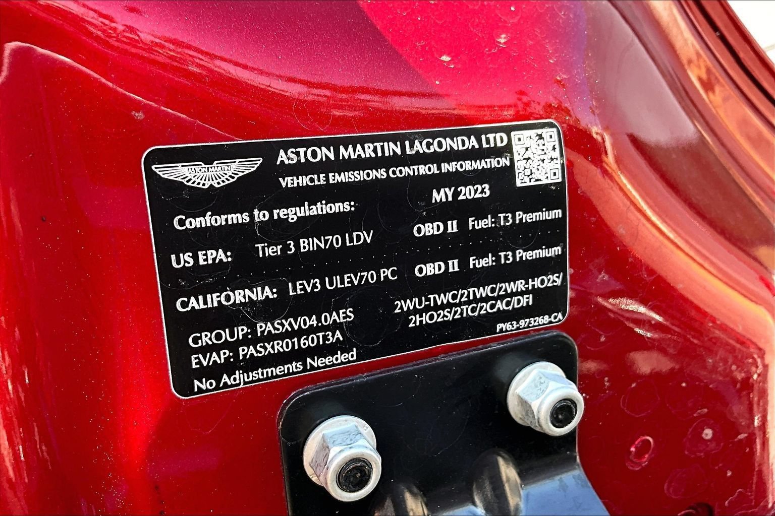 Used 2023 Aston Martin DB11 Coupe RWD image 28