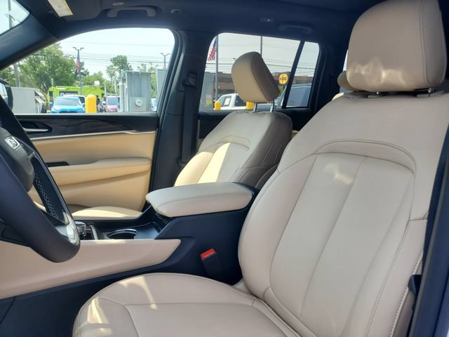New 2026 Jeep Grand Cherokee Limited AWD/4WD image 6
