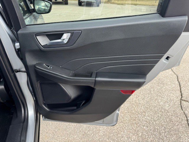 Used 2022 Ford Escape SEL w/ SEL Stealth AWD Package image 31