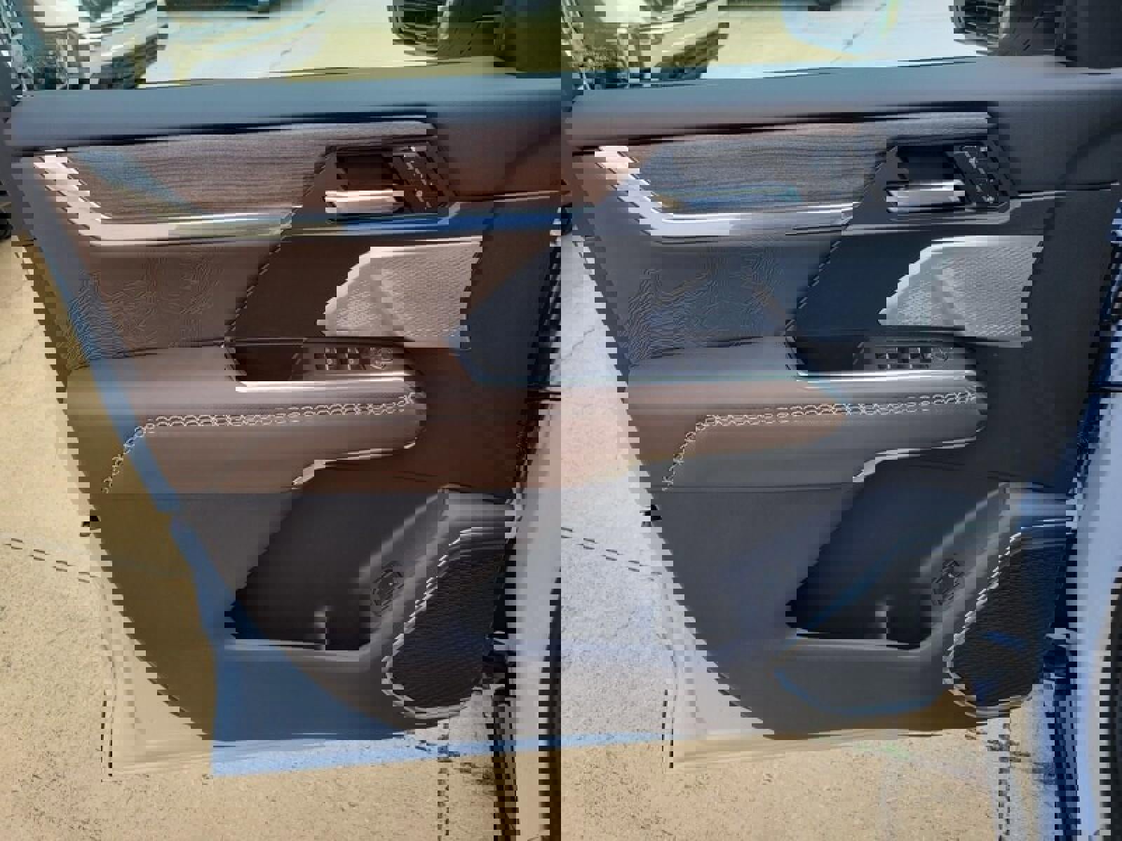 New 2026 GMC Acadia Denali Ultimate w/ LPO, Floor Liner Package image 25