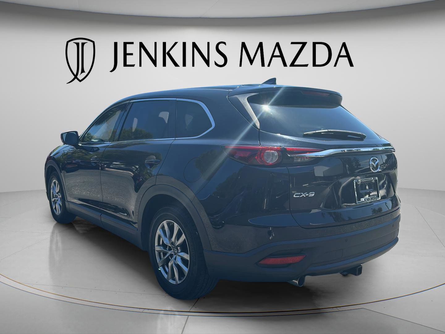 Used 2019 MAZDA CX-9 Touring w/ Touring Premium Package FWD image 5