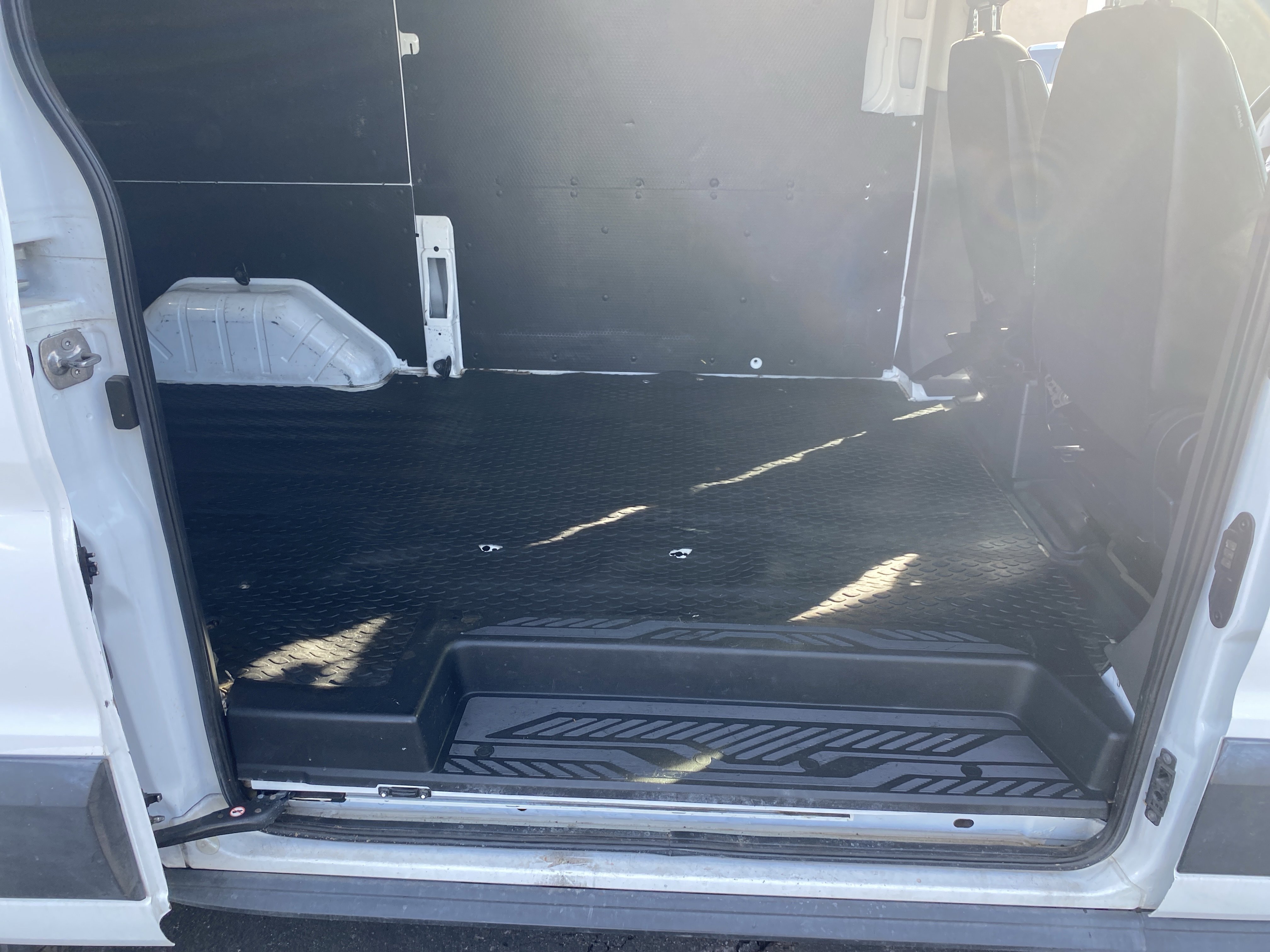 Used 2020 Ford Transit 150 Low Roof image 21