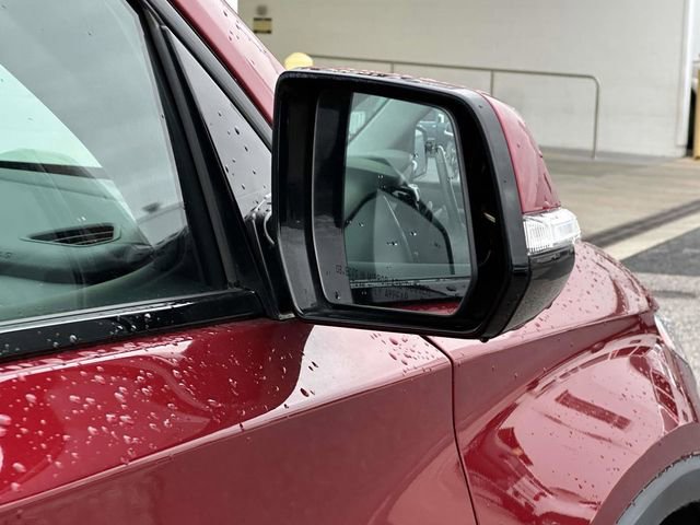 Used 2020 Chevrolet Traverse RS image 29