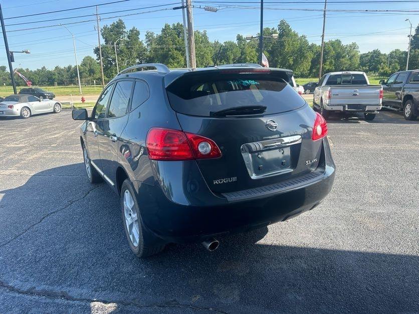 Used 2012 Nissan Rogue SL image 5