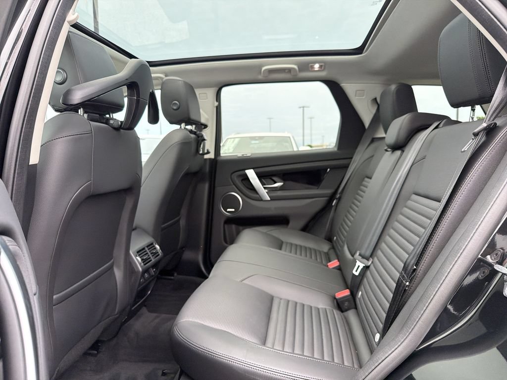 Used 2025 Land Rover Discovery Sport S AWD/4WD image 5