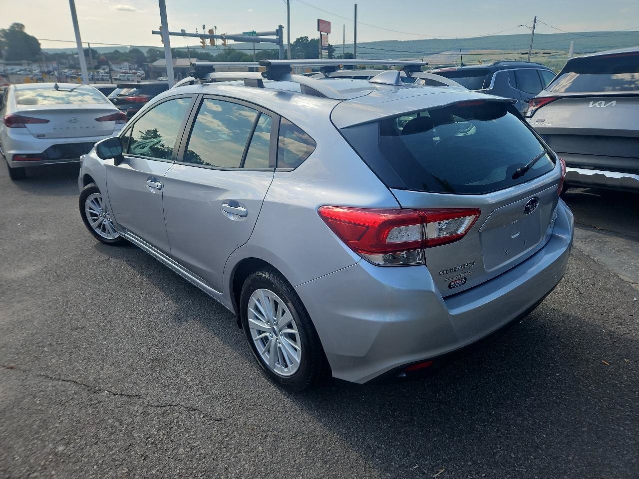 Used 2017 Subaru Impreza 2.0i Premium AWD/4WD image 5