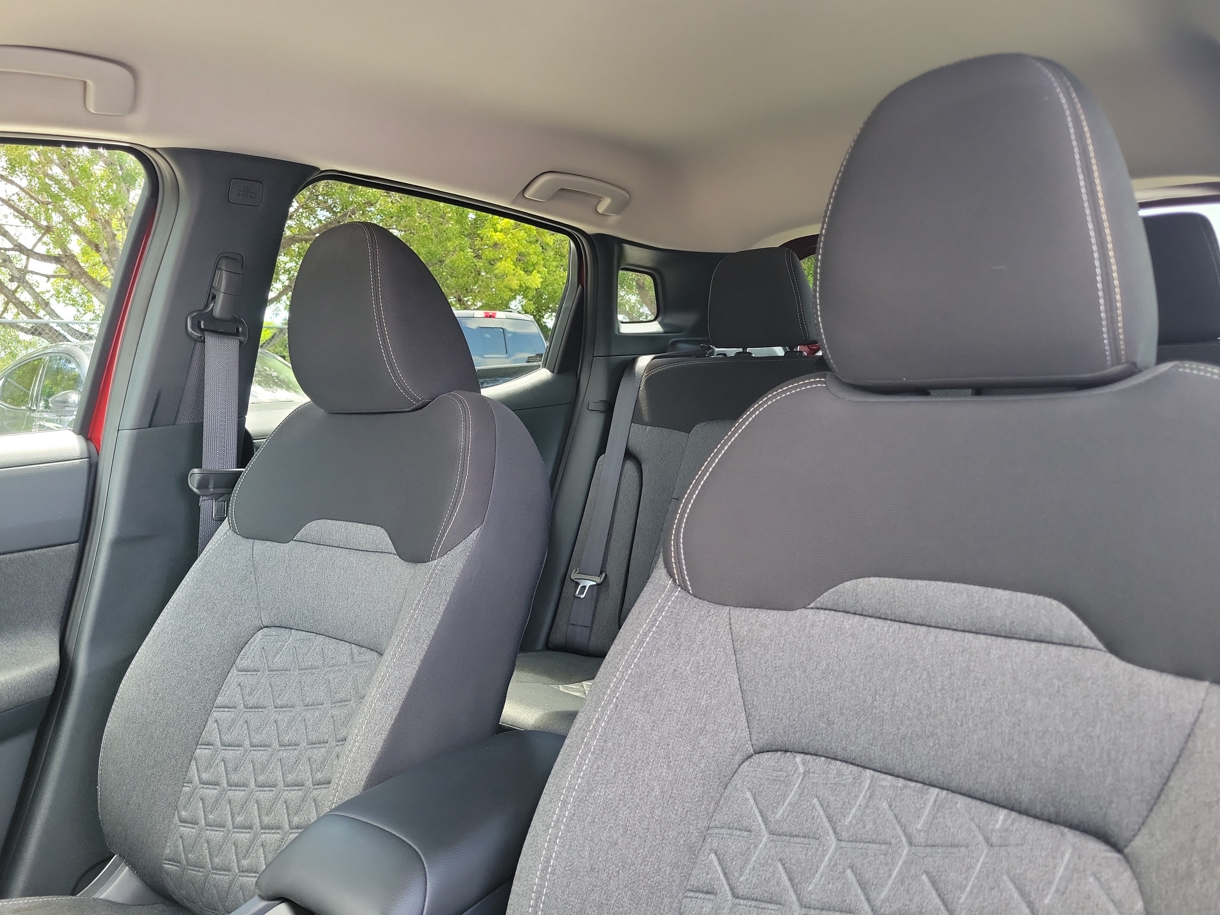 Used 2025 Nissan Kicks SV FWD image 12