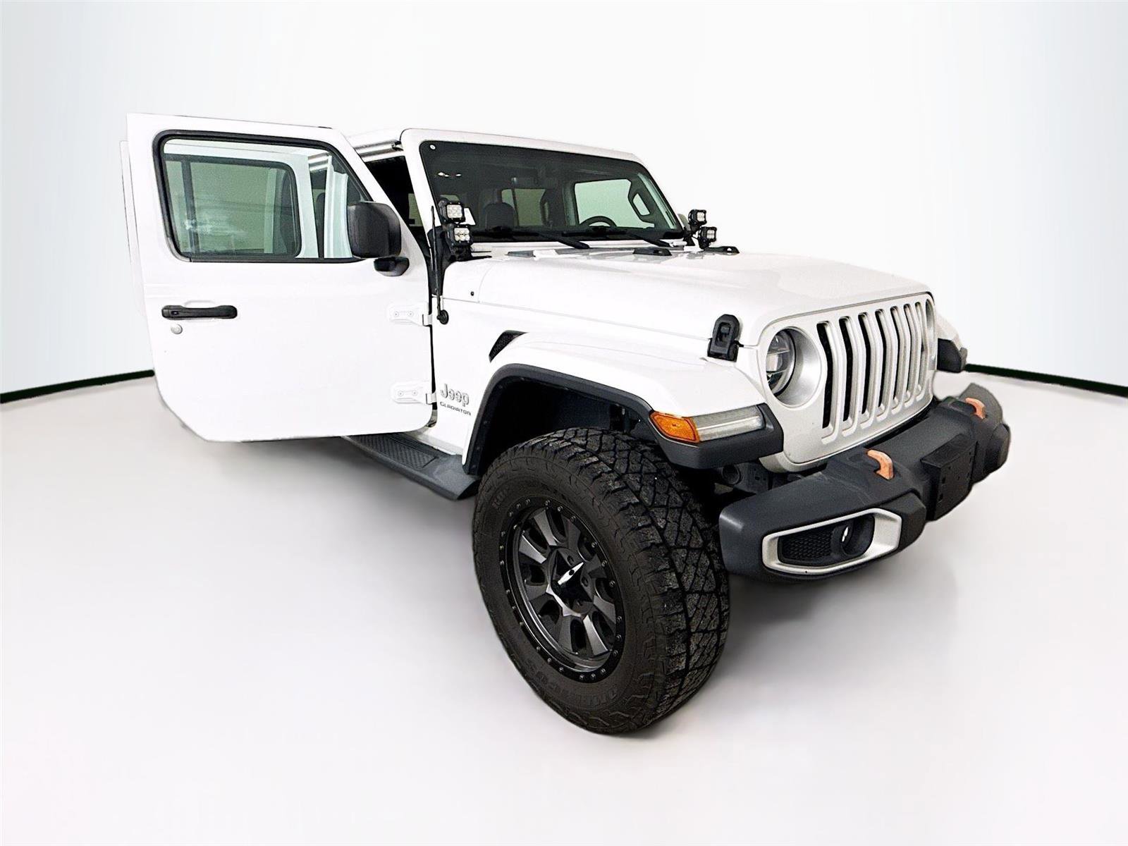 Used 2020 Jeep Gladiator Overland AWD/4WD image 18