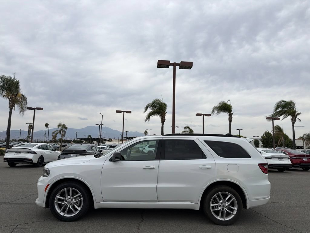 Used 2024 Dodge Durango GT RWD image 9