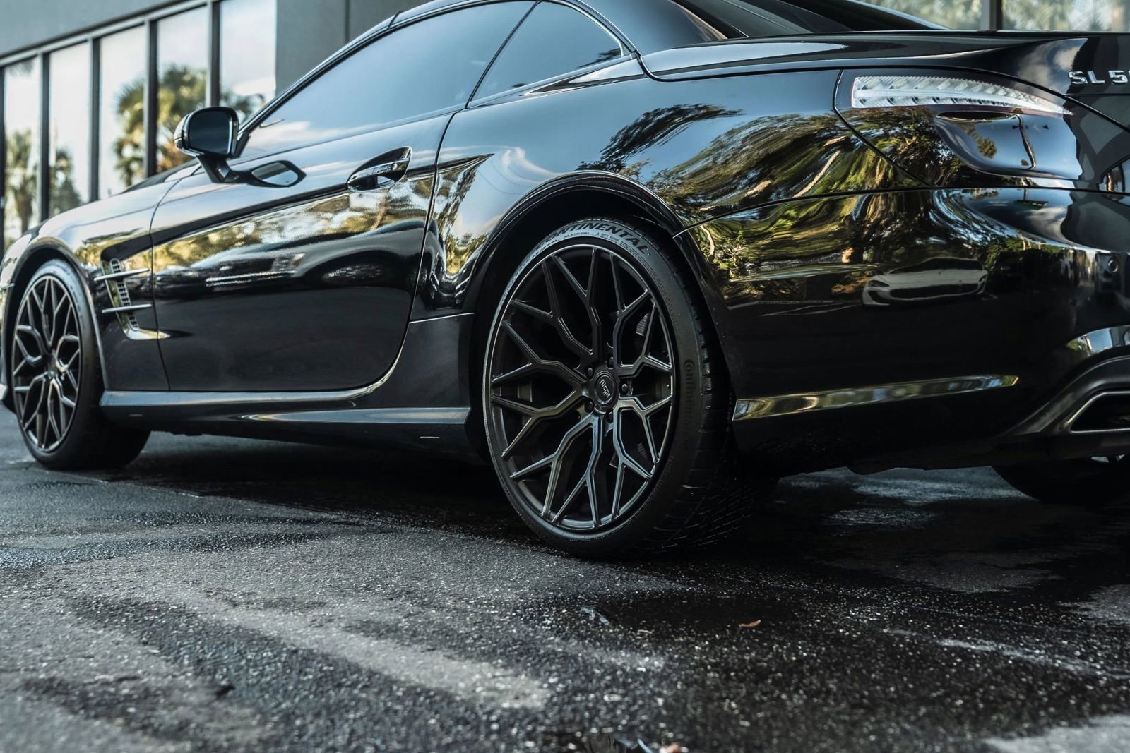 Used 2013 Mercedes-Benz SL 550 w/ Premium Pkg image 5