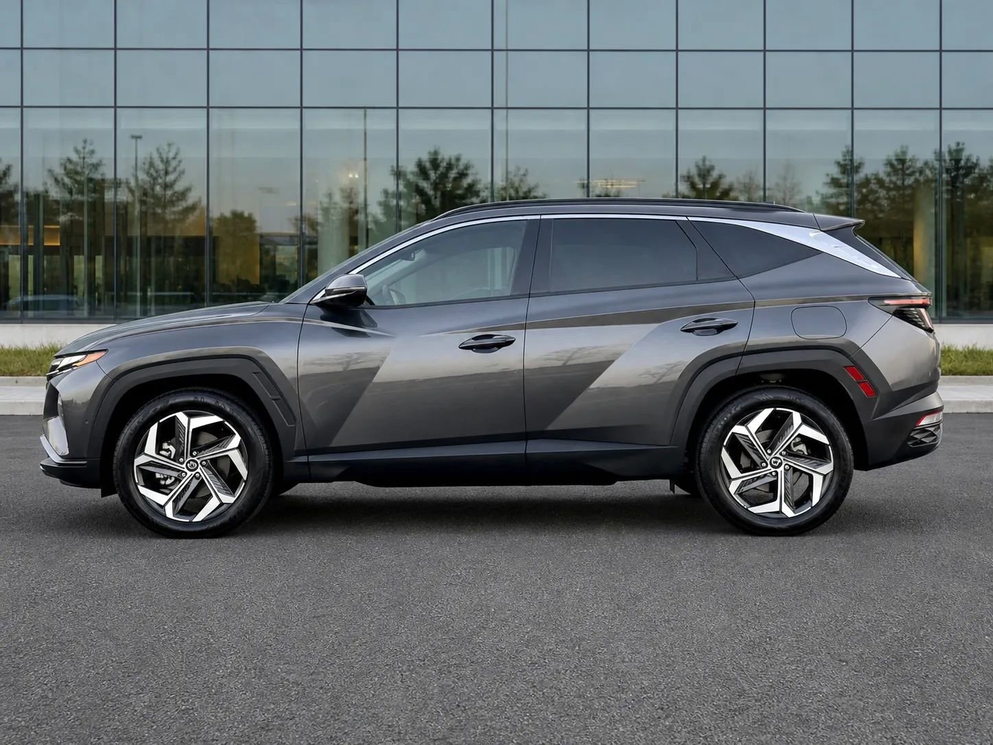 Used 2022 Hyundai Tucson SEL w/ Convenience + Premium Package FWD image 6