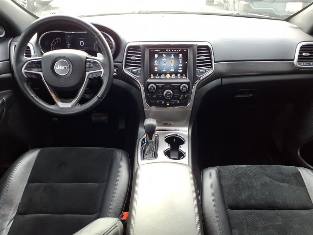Used 2017 Jeep Grand Cherokee Altitude image 15
