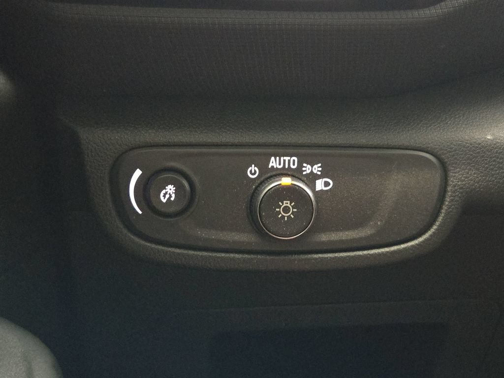 Used 2021 Chevrolet TrailBlazer LS FWD image 22