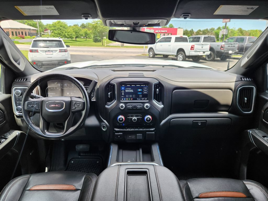 Used 2022 GMC Sierra 1500 AT4 w/ AT4 Preferred Package AWD/4WD image 18