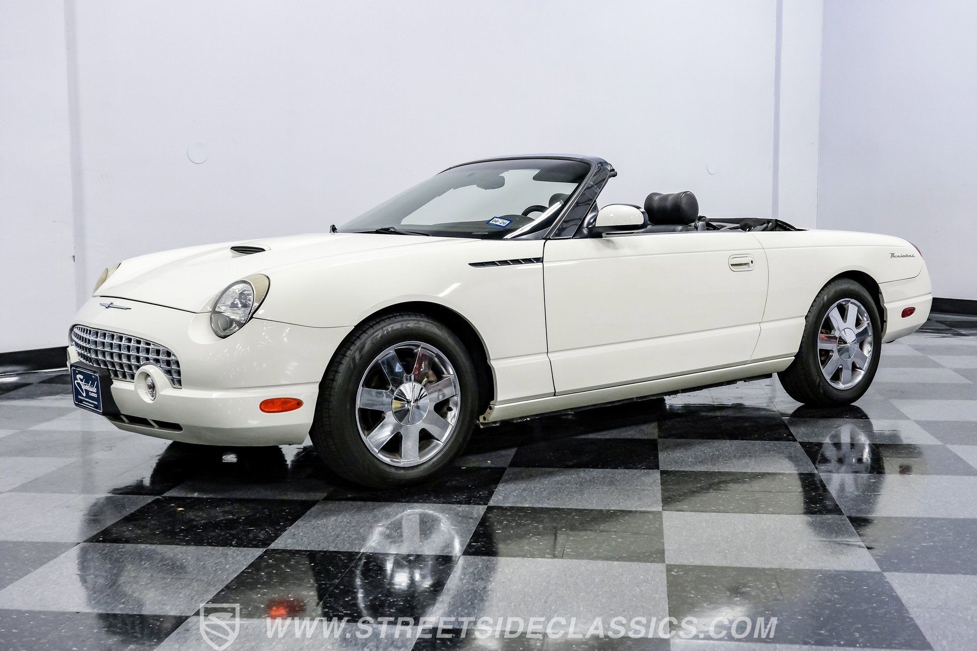 Used 2002 Ford Thunderbird image 6