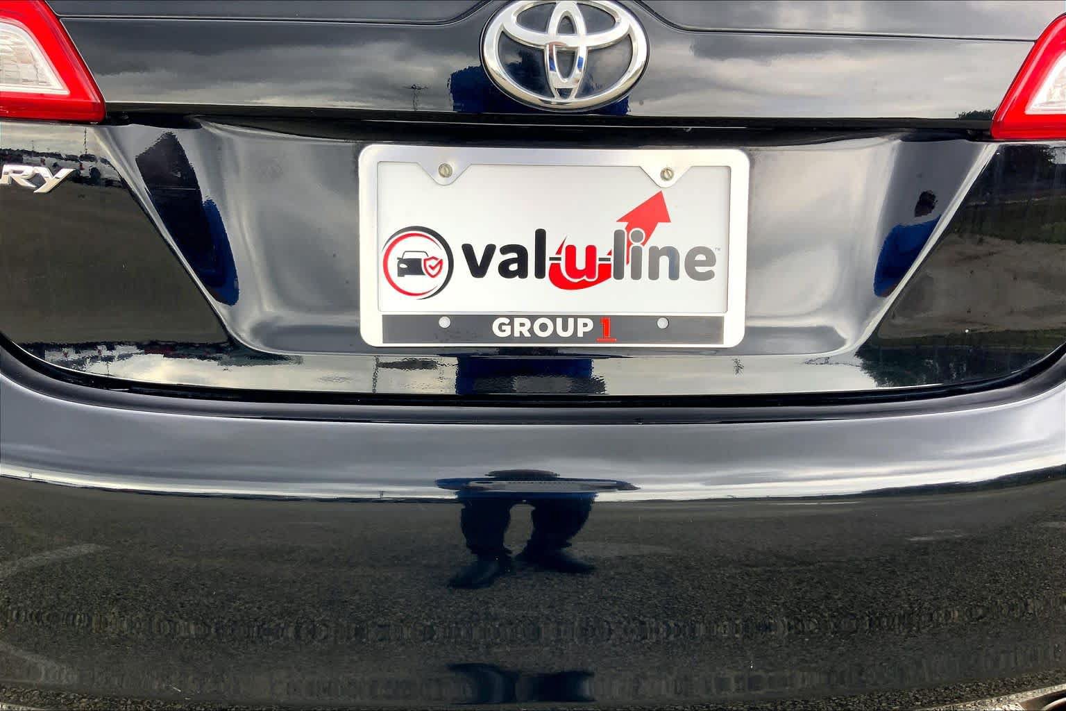 Used 2012 Toyota Camry SE FWD image 10