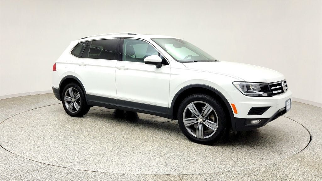 Used 2020 Volkswagen Tiguan SEL AWD/4WD image 3