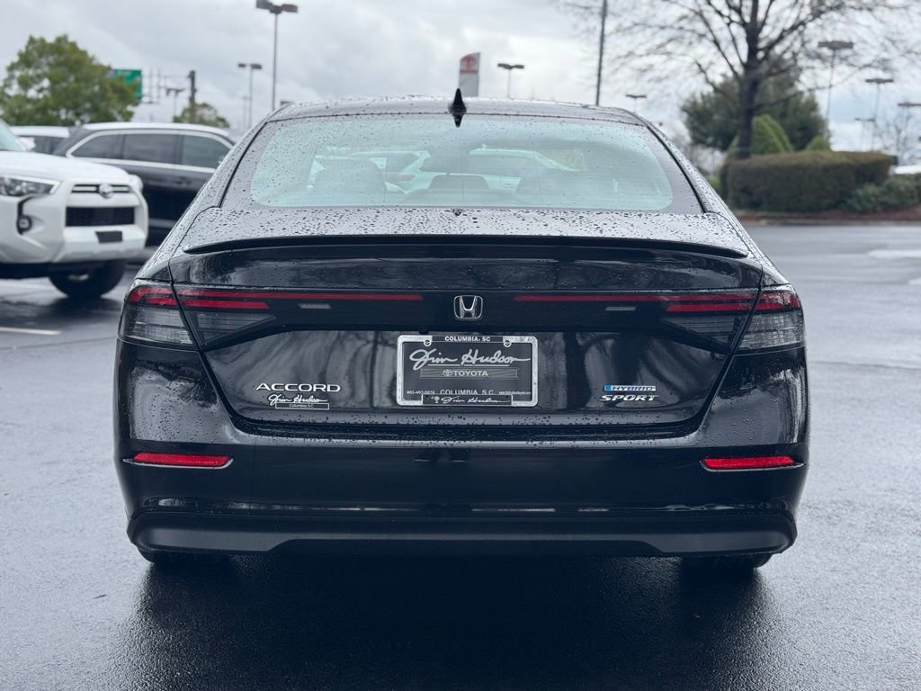 Used 2024 Honda Accord Sport image 11