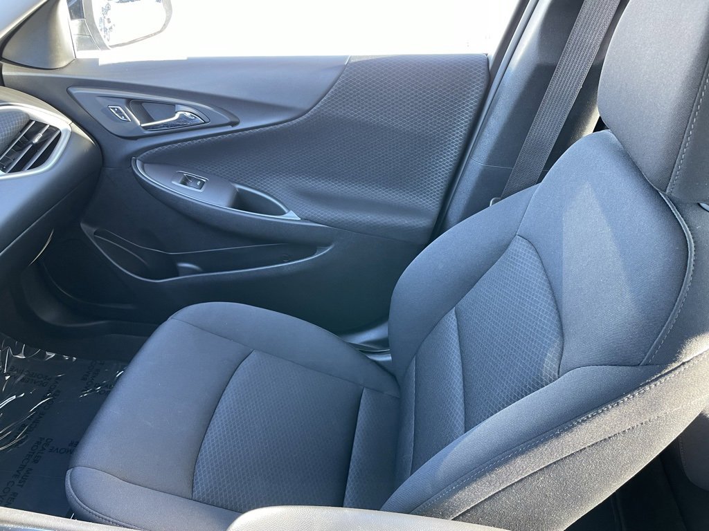 Used 2025 Chevrolet Malibu LT image 17