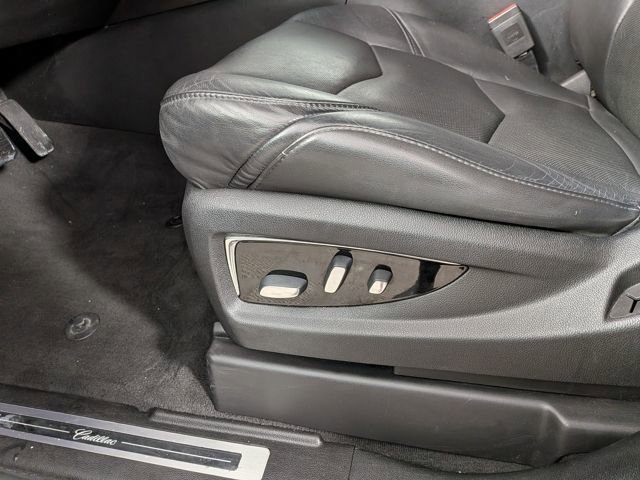 Used 2017 Cadillac Escalade Premium Luxury w/ LPO, Radiant Package image 21