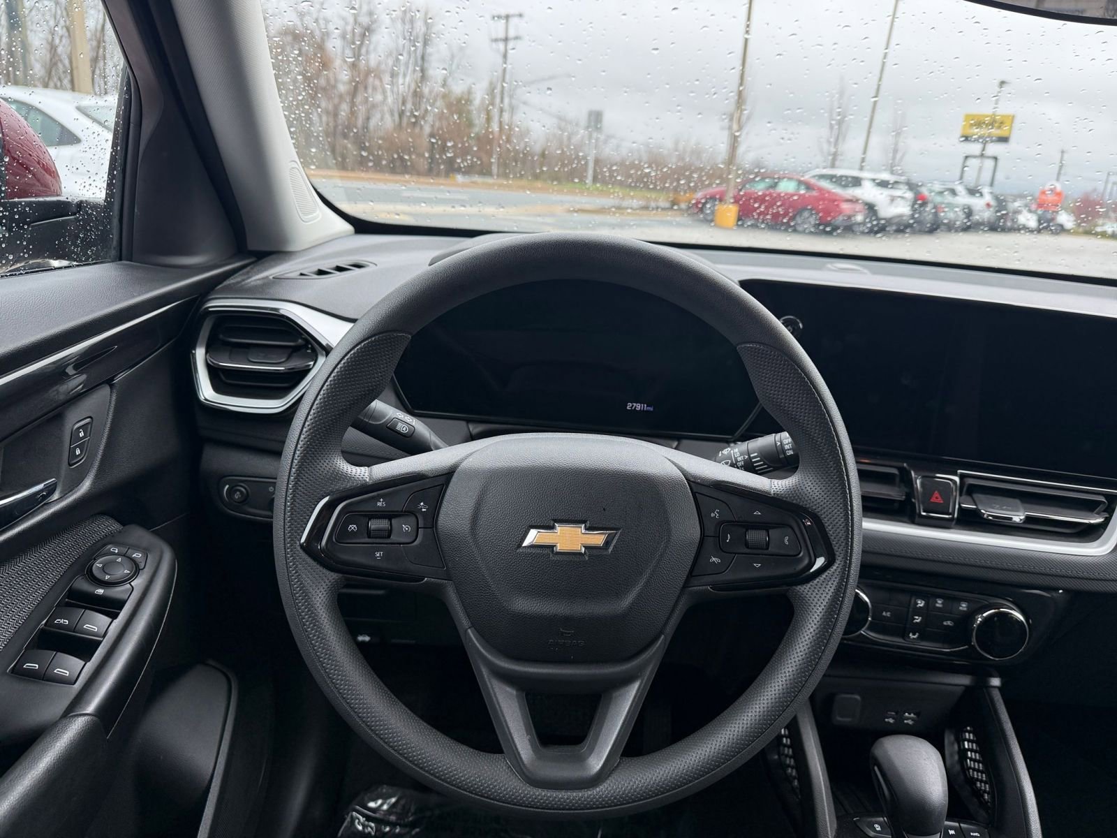 Used 2025 Chevrolet TrailBlazer LT w/ Driver Confidence Package image 35