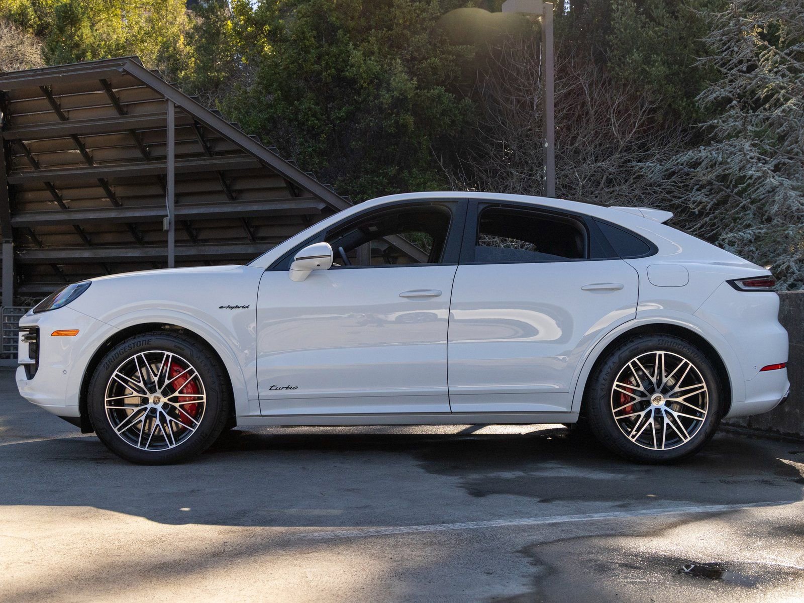 New 2025 Porsche Cayenne Turbo AWD/4WD image 2