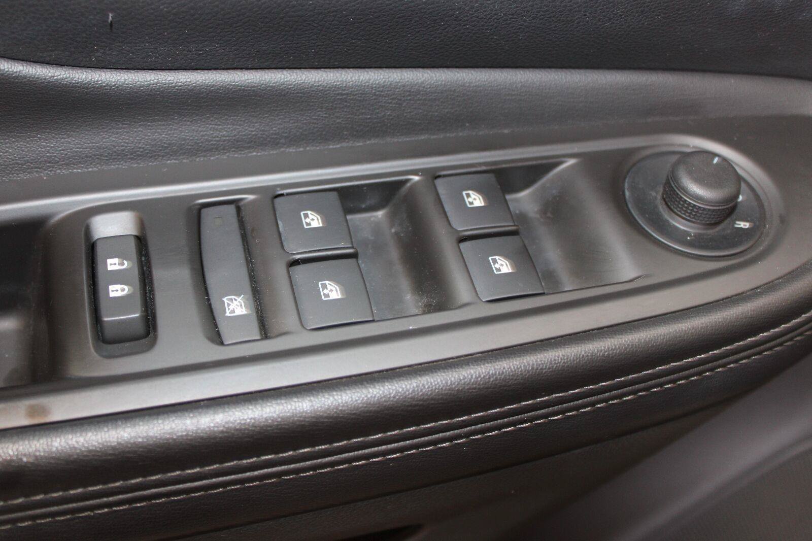 Used 2019 Buick Encore Essence w/ Safety Package II FWD image 45
