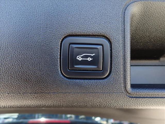 Used 2022 GMC Terrain AT4 w/ Infotainment Package II image 8