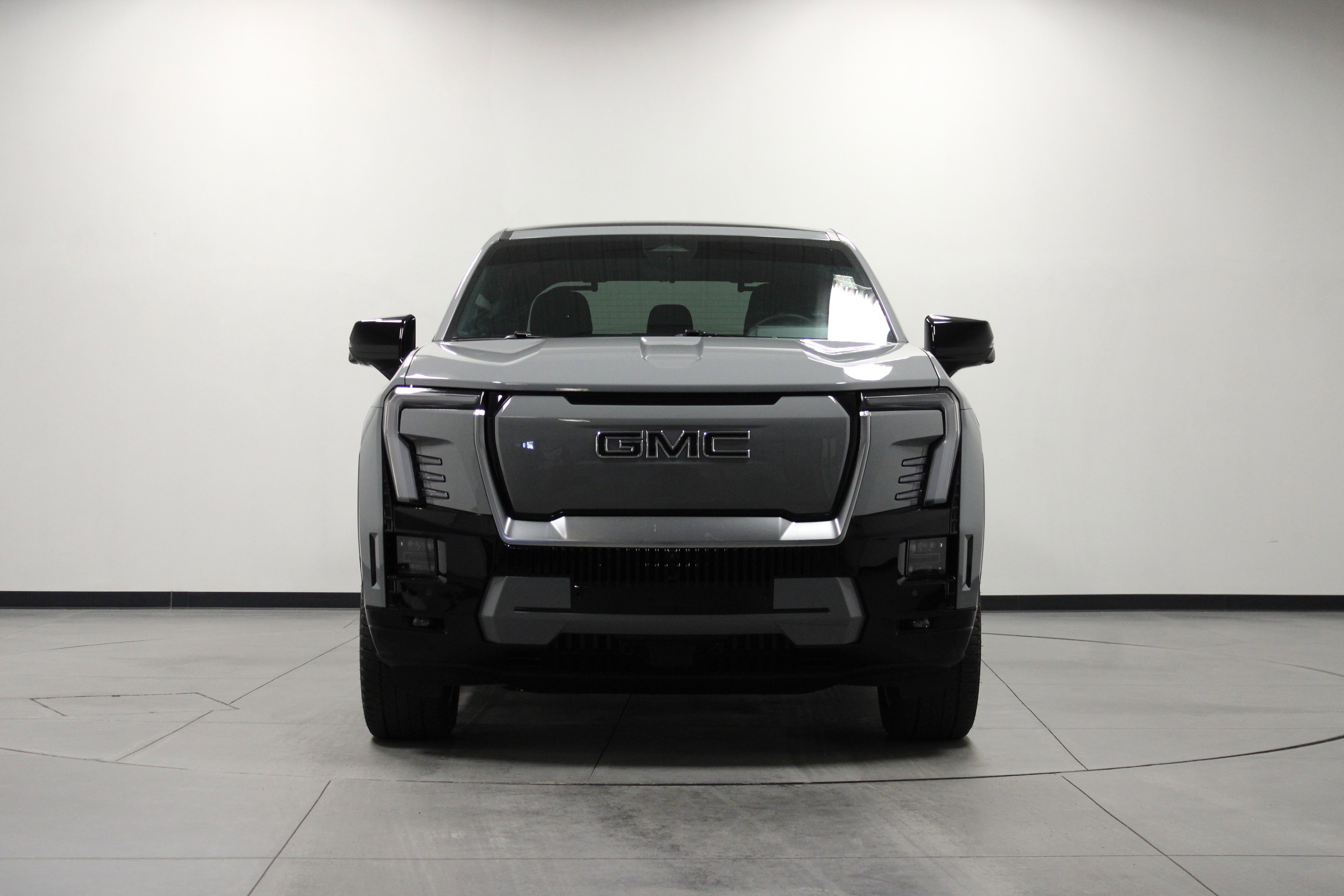 Used 2024 GMC Sierra EV Denali image 9