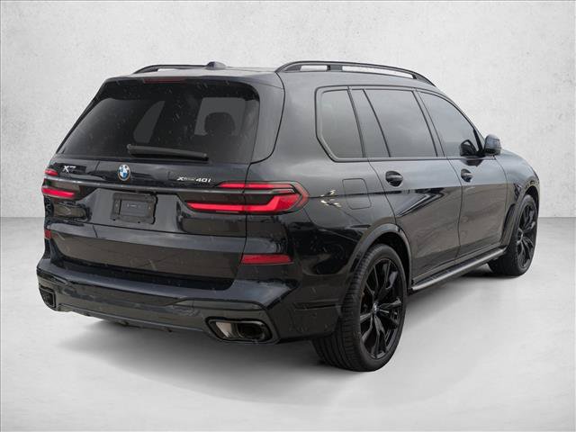 Used 2024 BMW X7 xDrive40i w/ M Sport Package AWD/4WD image 5