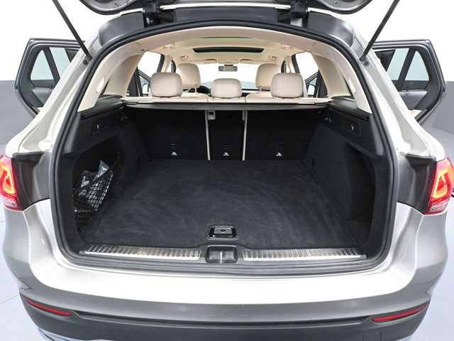 Used 2021 Mercedes-Benz GLC 300 4MATIC image 41