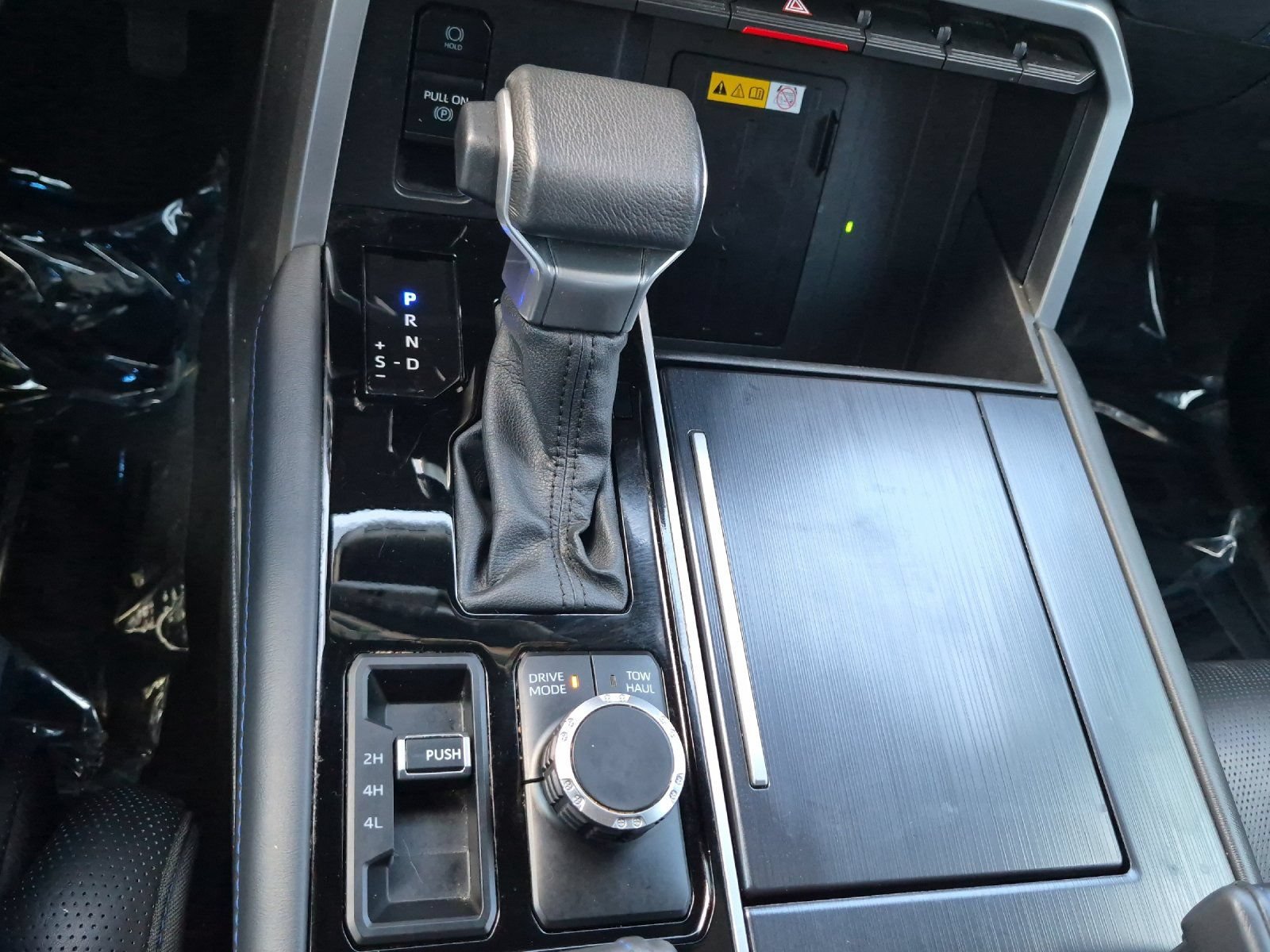 Used 2024 Toyota Tundra Platinum AWD/4WD image 19