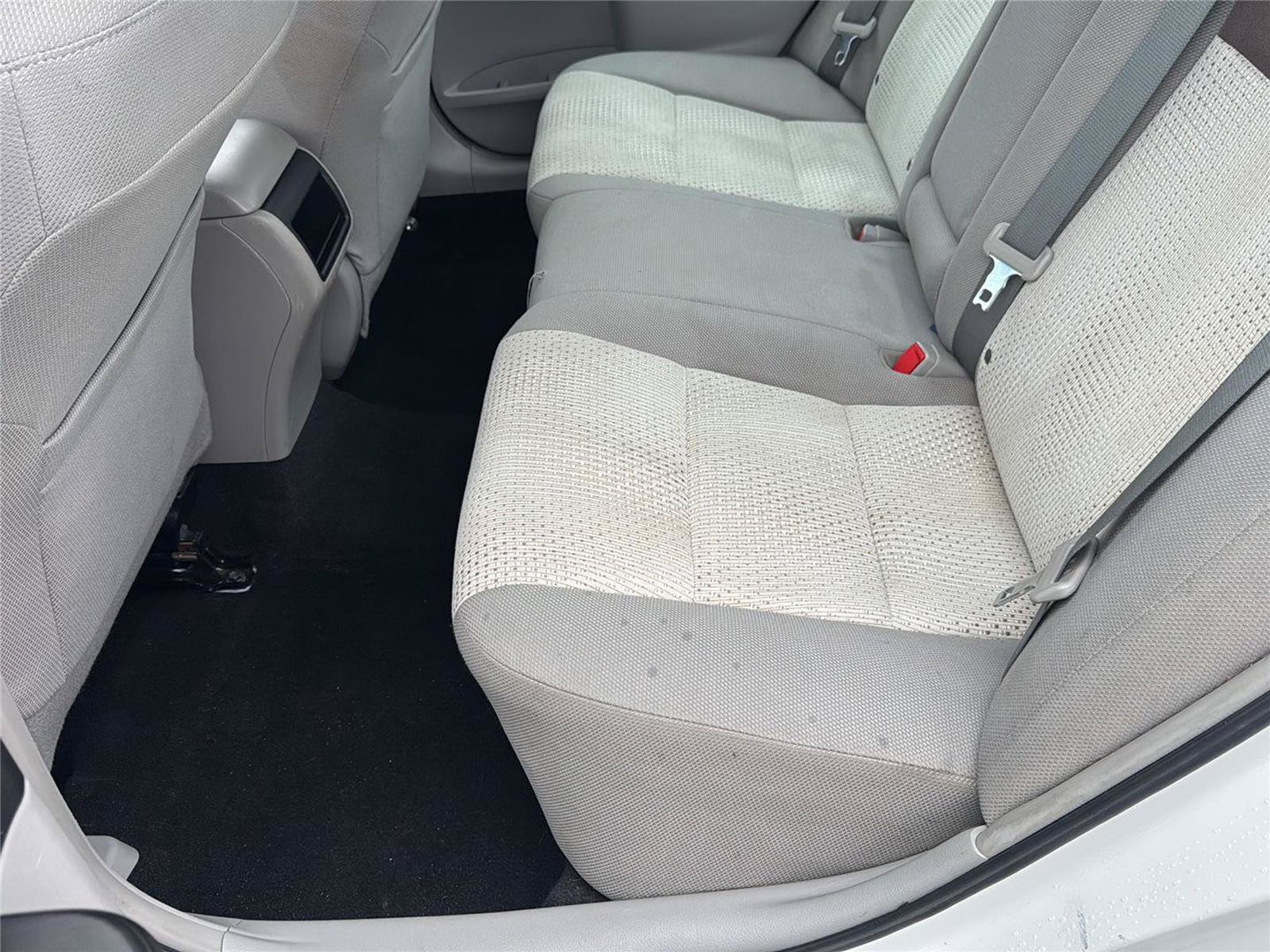 Used 2012 Toyota Camry LE FWD image 21
