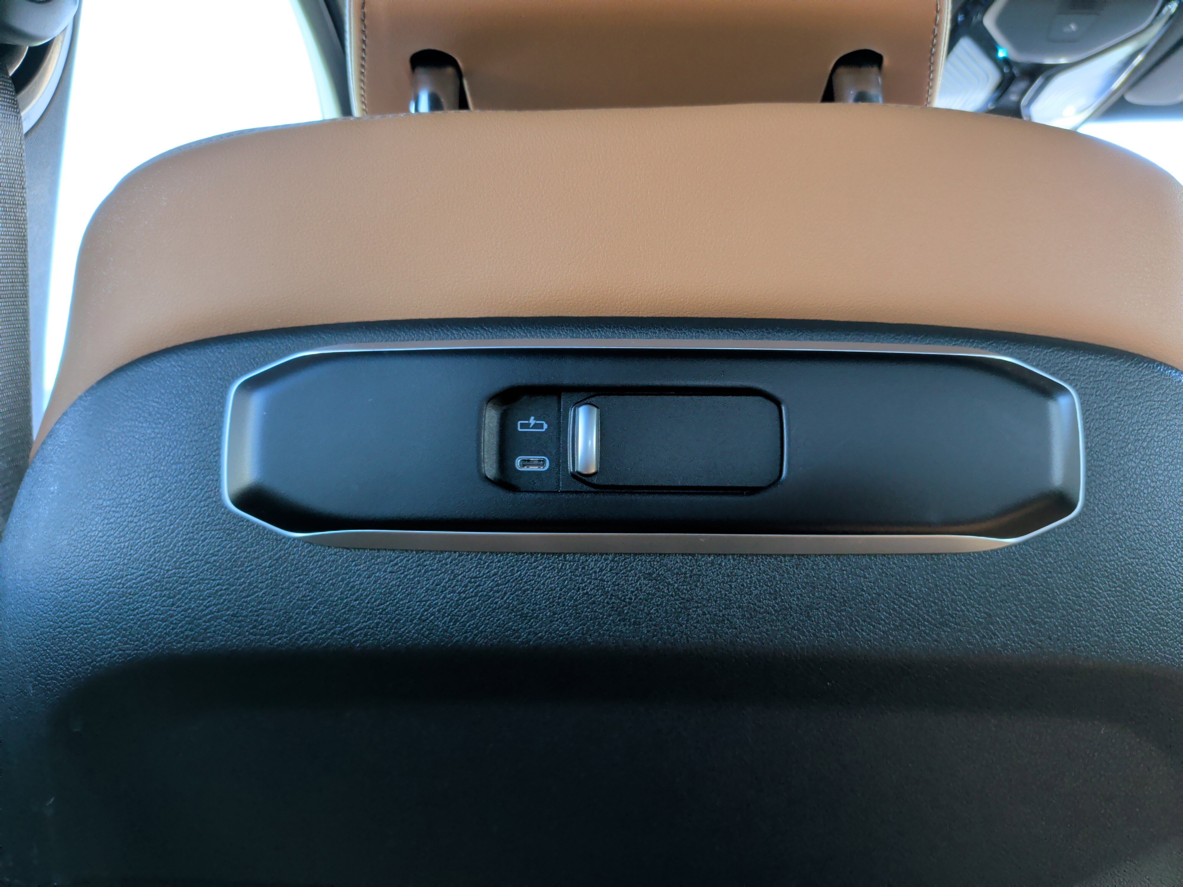 Certified 2025 BMW X5 xDrive40i w/ M Sport Package image 34