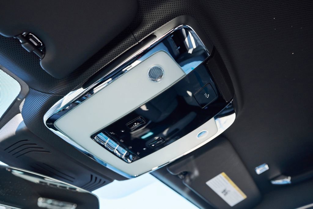 Used 2025 Rolls-Royce Ghost AWD/4WD image 85