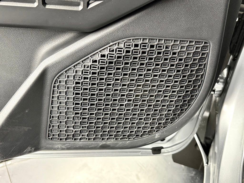 Certified 2025 Toyota Tacoma SR5 image 16