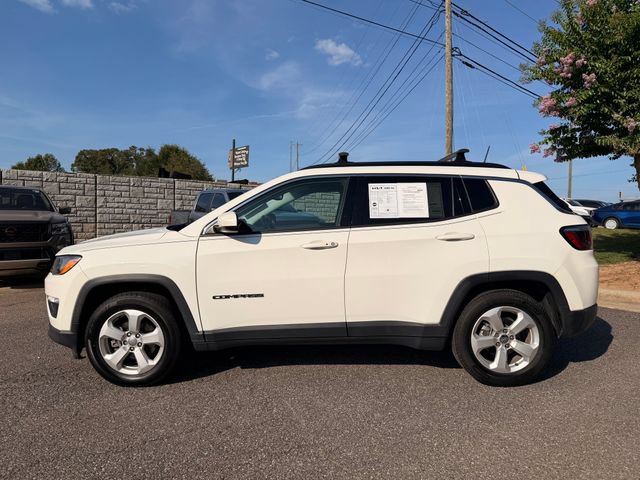 Used 2019 Jeep Compass Latitude w/ Safety & Security Group FWD image 2