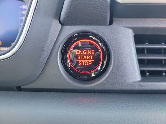 Certified 2025 Honda Pilot Black Edition image 31