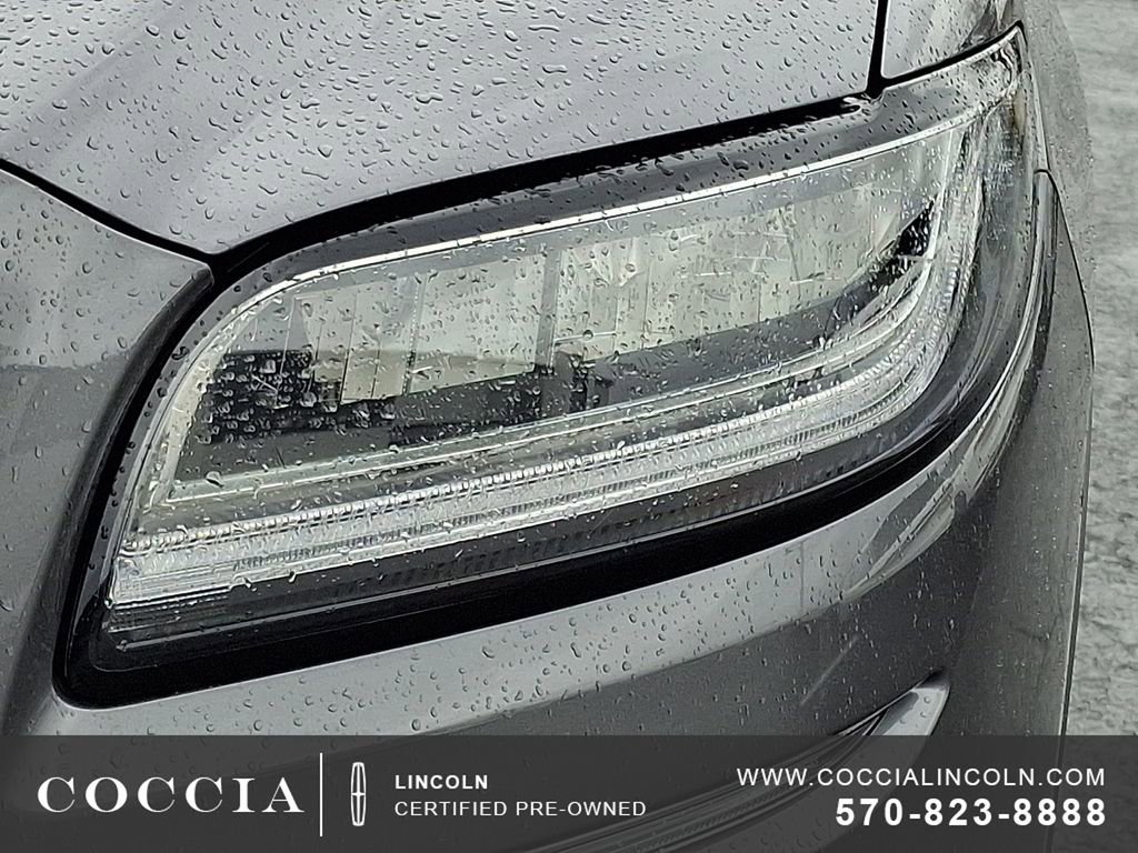 Used 2022 Lincoln Nautilus Reserve image 9
