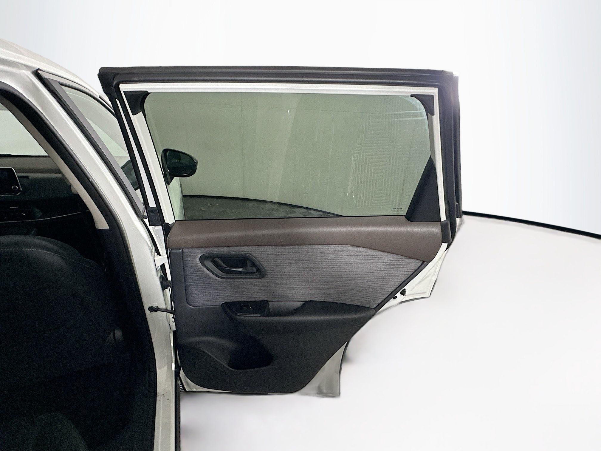 Used 2023 Nissan Rogue S FWD image 28