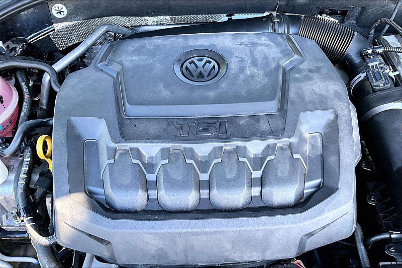 Used 2022 Volkswagen Passat 2.0T SE image 31