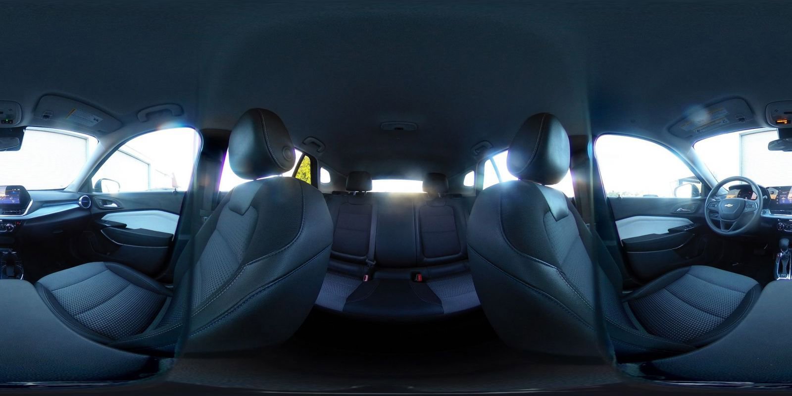 Used 2025 Chevrolet Trax LT FWD image 41