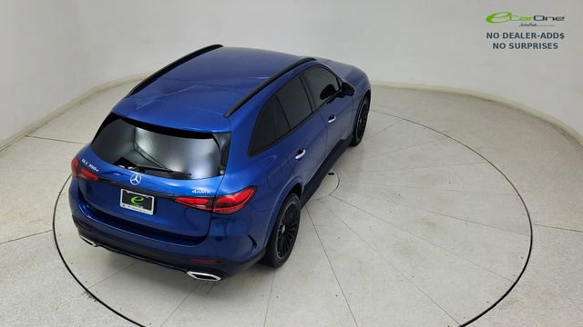 Used 2025 Mercedes-Benz GLC 350e 4MATIC w/ AMG Line image 86