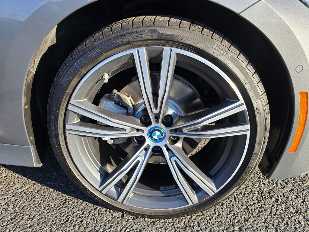 Used 2023 BMW 330e w/ Premium Package image 10