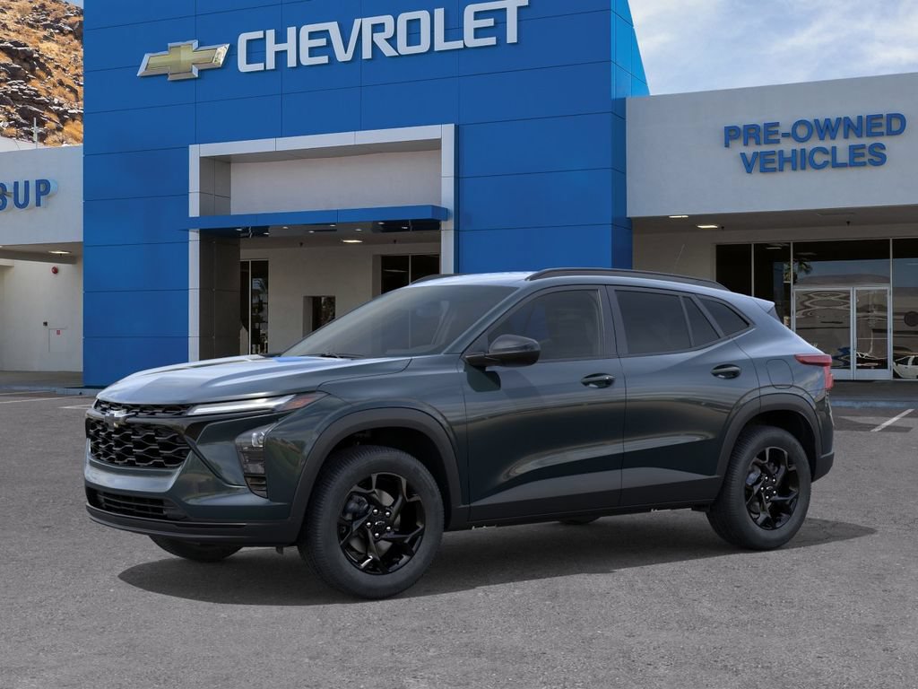 New 2026 Chevrolet Trax LT w/ Midnight Edition FWD image 2
